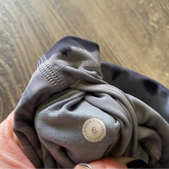 Lululemon Wunder Under High-Rise Tight 28" Full-On Luxtreme Size 6 - Picture 5 of 7